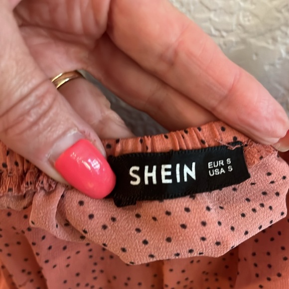 SHEIN polka dotted size small mauve halter top - Picture 4 of 5